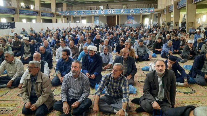 تصاویر/اقامه نماز عبادی سیاسی جمعه در خمین