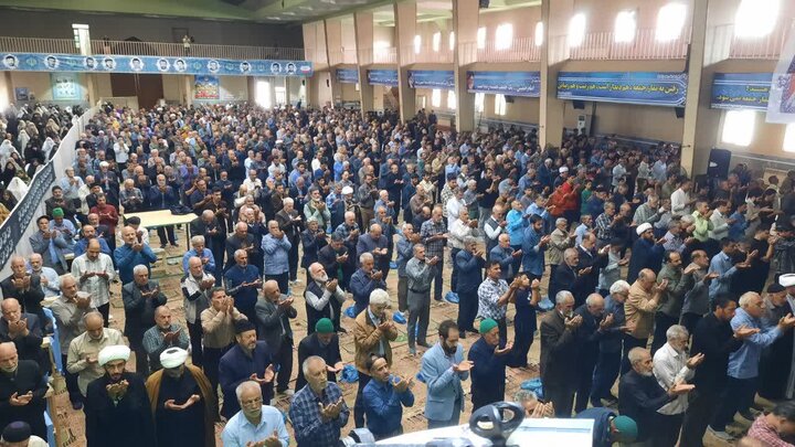 تصاویر/اقامه نماز عبادی سیاسی جمعه در خمین