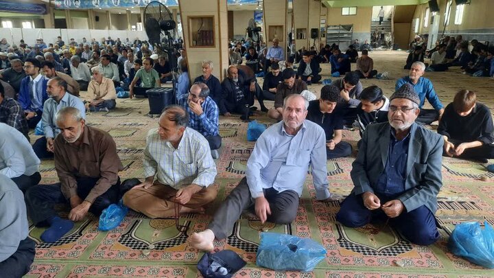 تصاویر/اقامه نماز عبادی سیاسی جمعه در خمین