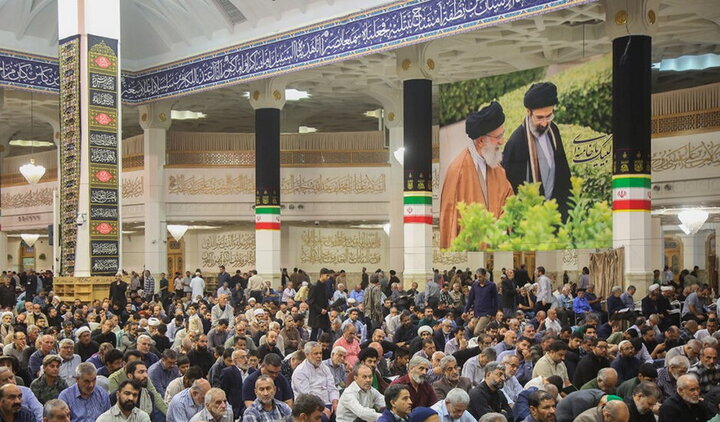 محفل عزاداری شب نخست ایام فاطمیه در حرم مطهر فاطمه ثانی(س)