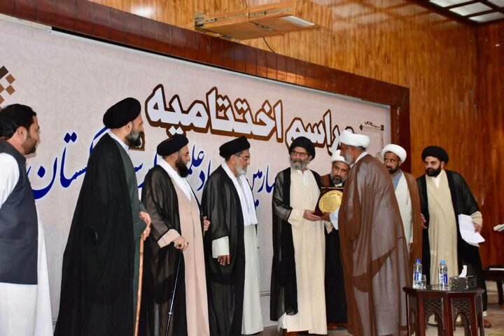 جامعۃ المصطفیٰ العالمیہ کے زیر اہتمام بین المدارس علمی مقابلوں کی اختتامی تقریب