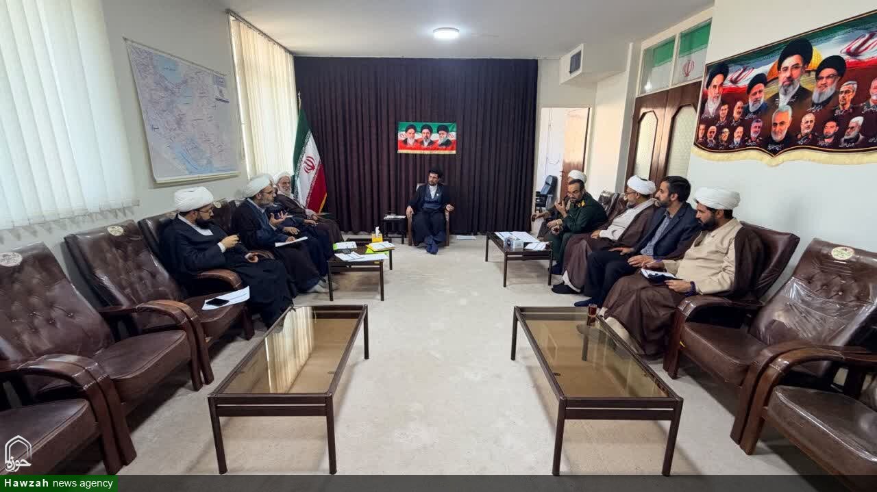 مساجد به کانون فعالیت‌های فرهنگی و انقلابی تبدیل شوند