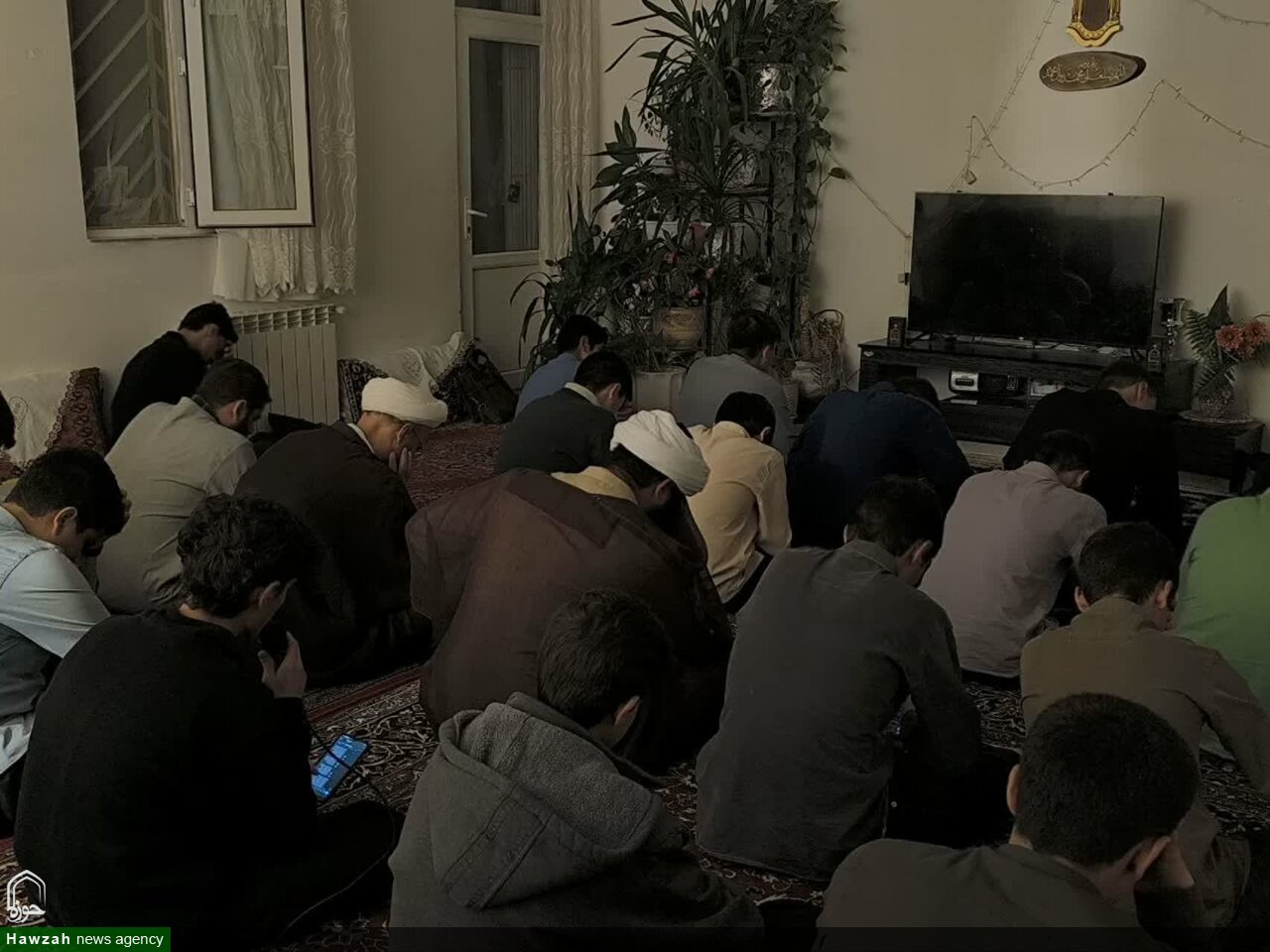 تجلیل از خدمات حجت‌الاسلام والمسلمین شیخ‌الاسلامی