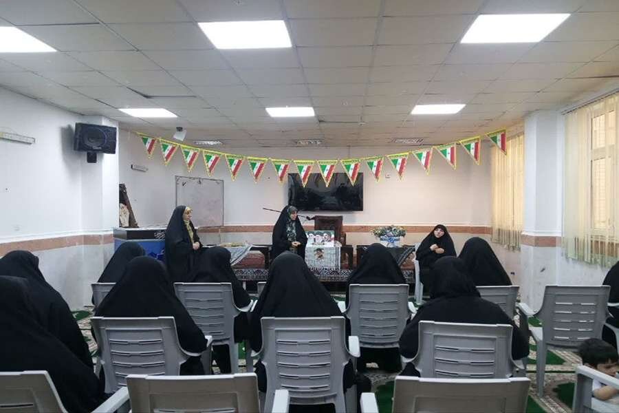 طلبگی، مسیر سربازی امام زمان(عج) است