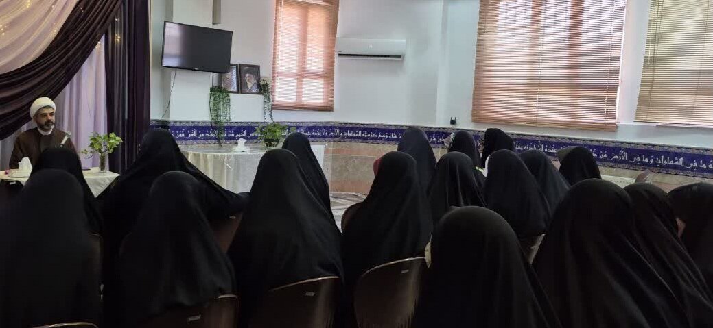 راهبرد فعالسازی «حلقههای میانی» در جامعه؛ جزئیات گردهمایی آموزشی مبلغان در تبریز