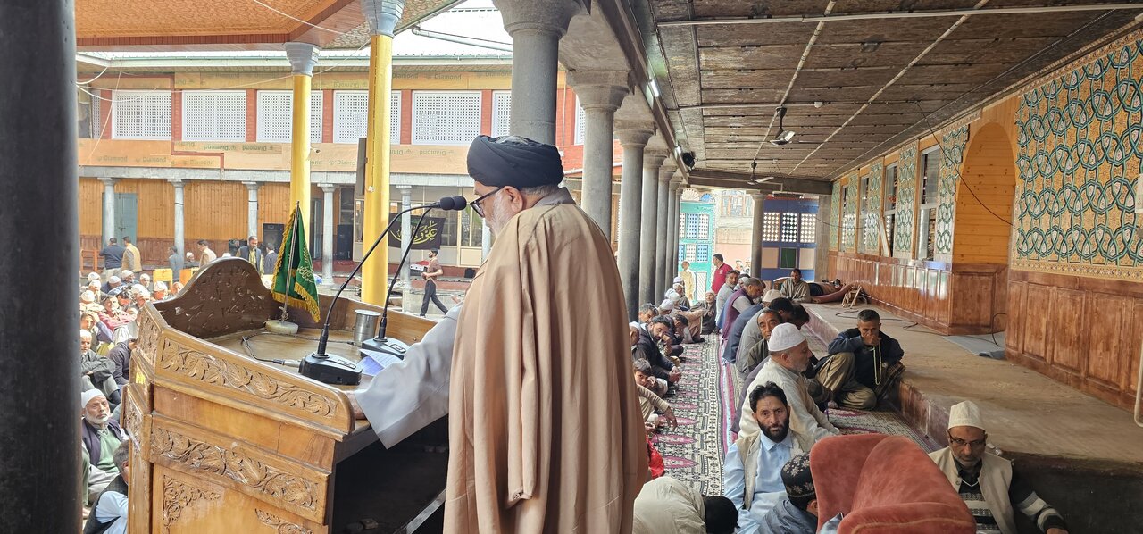 युवाओं का उज्ज्वल भविष्य कुरआनी शिक्षाओं, ईमान और नैतिक चरित्र से जुड़ा है: आगा सय्यद हसन मूसवी