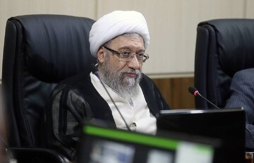 L’Ayatollah Amoli Larijani dénonce le double standard occidental en matière de droits de l’homme