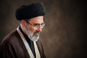 Le Guide suprême de la Révolution islamique appelle à renforcer la confiance publique et à lutter contre la corruption