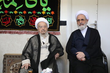 تصاویر/ مراسم عزاداری شهادت حضرت زهرا(س) در دفتر آیت الله العظمی مکارم شیرازی