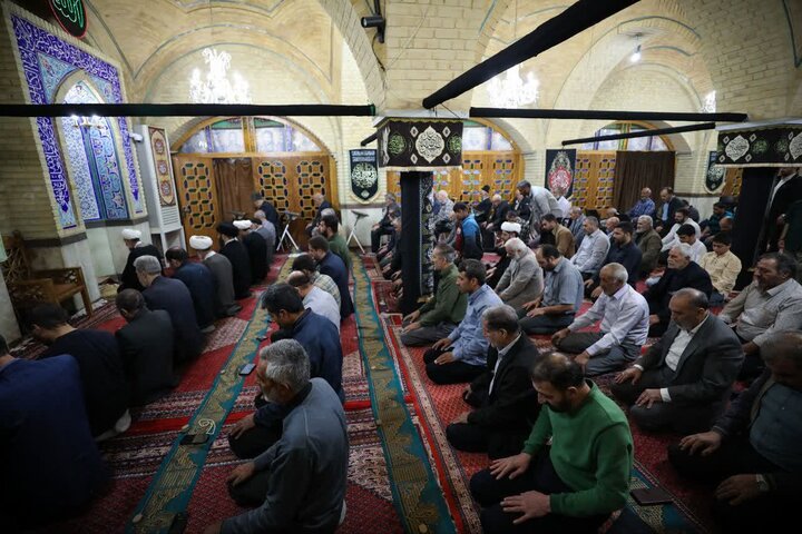 تصاویر / بازدید  نماینده ولی فقیه در استان قزوین  از حسینیه اعظم زنجان