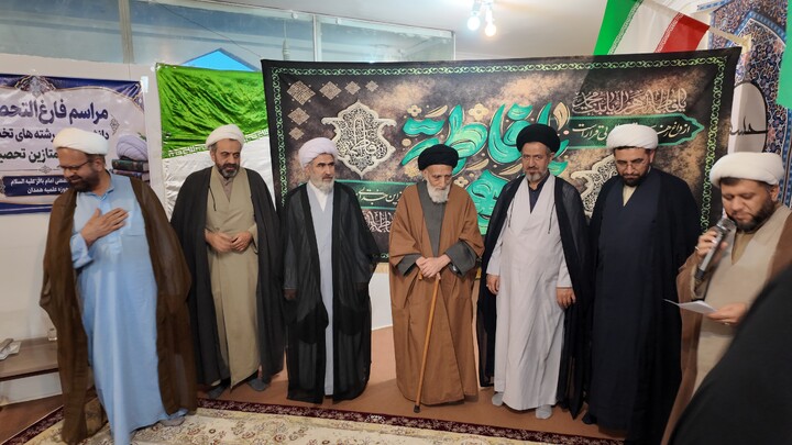 تصاویر/ حضور معاون آموزش حوزه های علمیه در مدرسه علمیه سفیران هدایت همدان