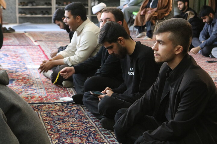 تصاویر/ روز اول فاطمیه اول در مدرسه علمیه آیت الله آخوند (ره)