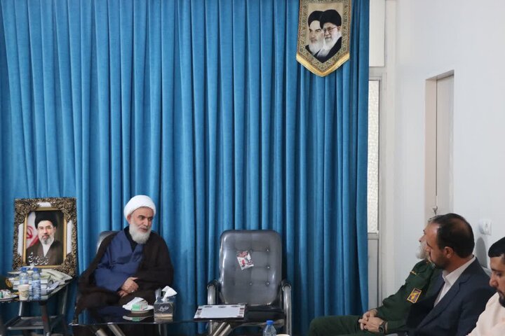 دیدار فرماند ه سپاه استان قزوین با امام جمعه شهرستان بویین زهرا