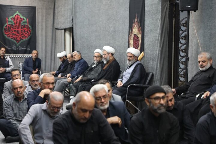 تصاویر/ مراسم عزاداری شهادت حضرت زهرای مرضیه(س) در دفتر نماینده ولی‌فقیه در استان سمنان برگزار شد