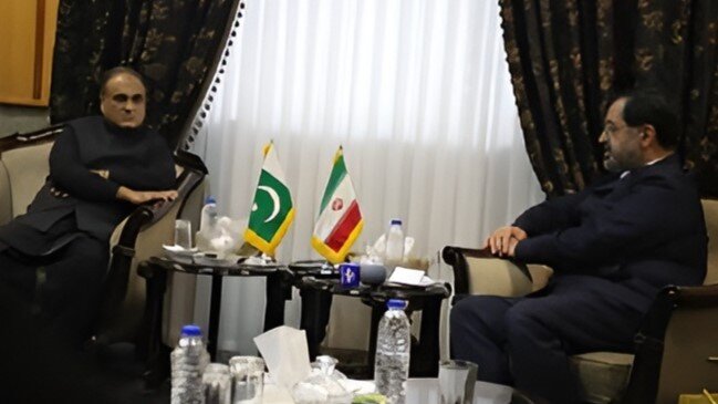 ایران-پاکستان کے درمیان براہِ راست روابط کا فروغ انتہائی اہم اور بنیادی اہمیت کا حامل ہے، پاکستانی سفیر؛ عمران احمد صدیقی