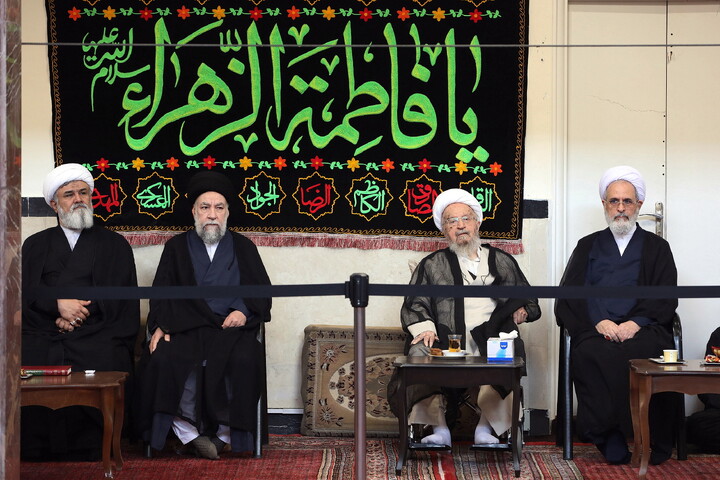 مراسم عزاداری شهادت حضرت زهرا(س) در دفتر آیت الله العظمی مکارم شیرازی
