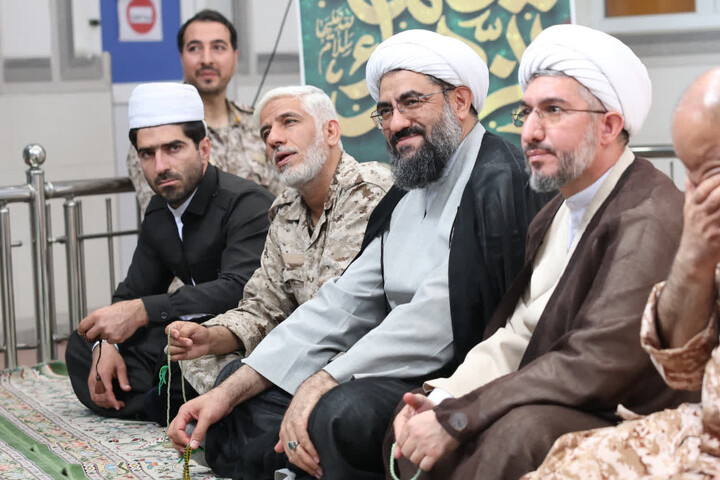 تصاویر / دیدار علمای اهل تسنن و ائمه جمعه منطقه مرزی ازگله با نماینده ولی فقیه در استان همدان