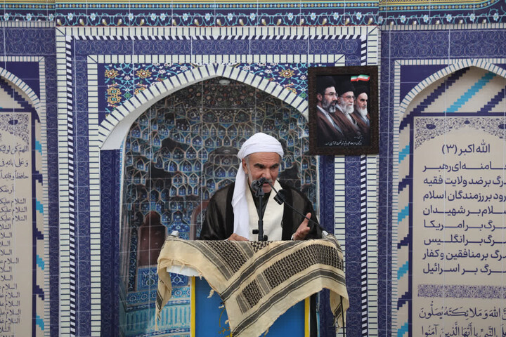 تصاویر / دیدار علمای اهل تسنن و ائمه جمعه منطقه مرزی ازگله با نماینده ولی فقیه در استان همدان