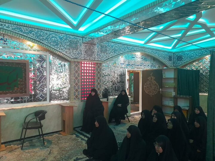 تصاویر/ اختتامیه طرح اربعین تعالی طلاب مدرسه علمیه فاطمیه بردسیر با اردوی یک روزه در کرمان