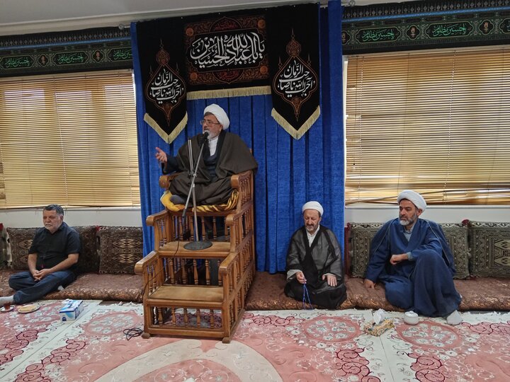 تصاویر/ جلسه عزای فاطمی در روز شهادت حضرت زهرا (س) در دفتر آیت الله العظمی جوادی آملی در شهرستان آمل