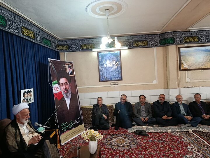 تصاویر/دیدار با مدیرعامل اداره ورزش و جوانان با نماینده ولی‌فقیه در استان مرکزی