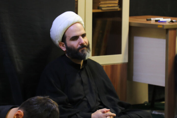 تصاویر /برگزاری جلسه اخلاق در مدرسه علمیه بقیه الله تهران