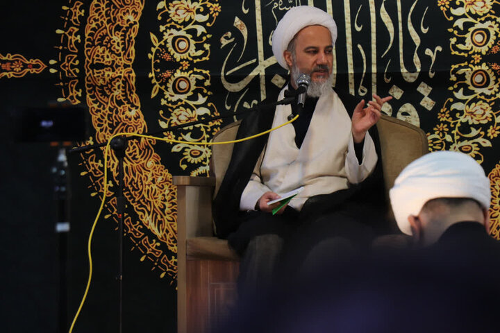 تصاویر /برگزاری جلسه اخلاق در مدرسه علمیه بقیه الله تهران