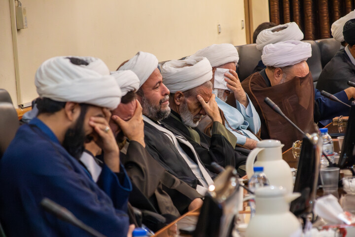 تصاویر/ نشست مشاور رئیس‌جمهور با کارگروه‌های حوزه علمیه استان کرمان