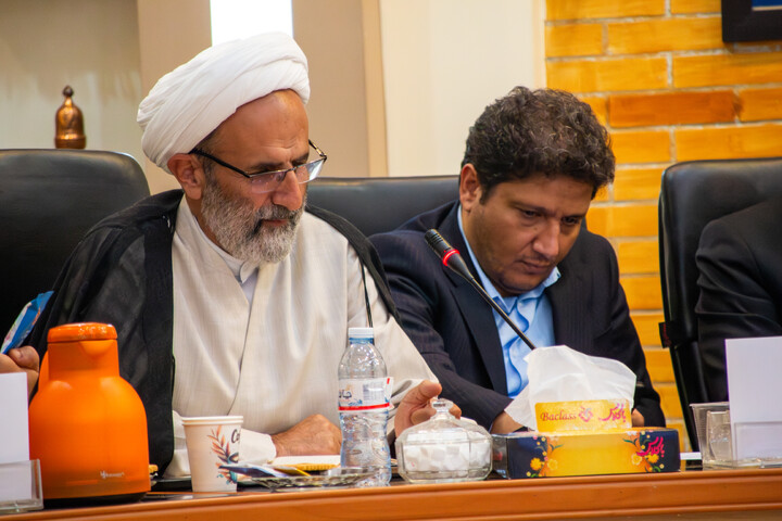 تصاویر/ نشست مشاور رئیس‌جمهور با کارگروه‌های حوزه علمیه استان کرمان