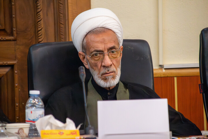تصاویر/ نشست مشاور رئیس‌جمهور با کارگروه‌های حوزه علمیه استان کرمان