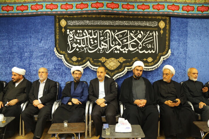 تصاویر / مراسم عزاداری شهادت حضرت فاطمه زهرا (س) در بیت آیت الله فقیهی