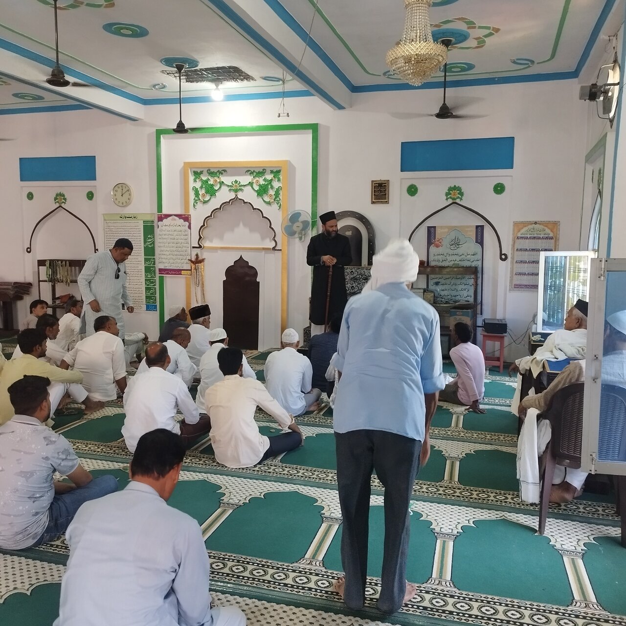 नमाज़ की पाबंदी तमाम मुश्किलात का हाल है।मौलाना मासूम रज़ा कैफ़ी