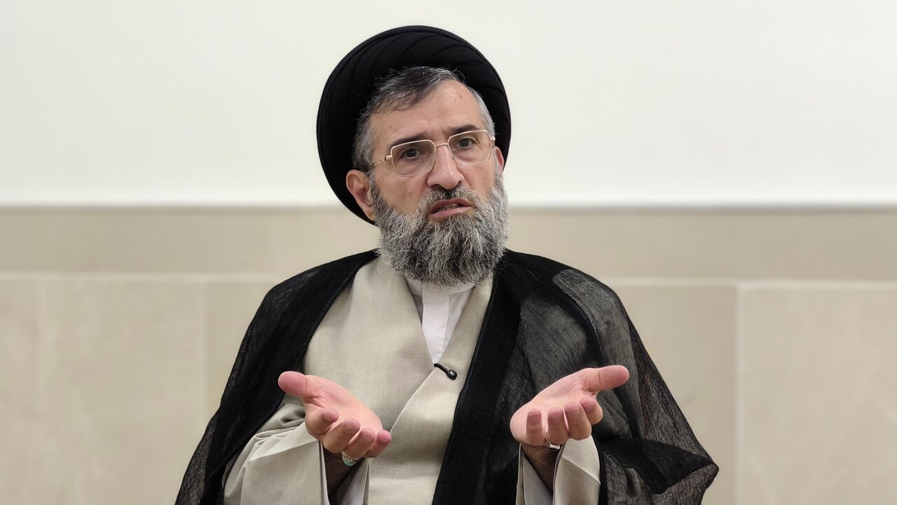 فیلم کامل گفت و گو با حجت‌الاسلام والمسلمین حسینی قمی با موضوع ایام فاطمیه