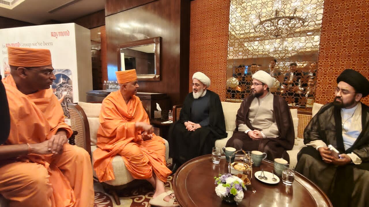 भारत में ईरान के सर्वोच्च नेता के प्रतिनिधि की बीएपीएस के अंतर्राष्ट्रीय प्रवक्ता से मुलाक़ात