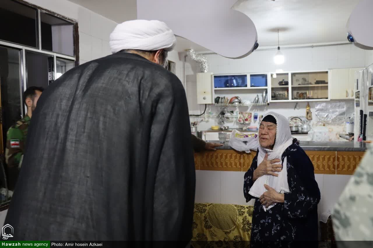 تصاویر / تقدیر امام جمعه همدان از خانواده‌های شهدا در ثلاث باباجانی