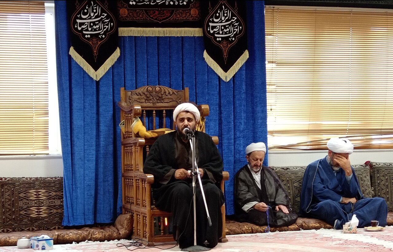 تصاویر/ جلسه عزای فاطمی در روز شهادت حضرت زهرا (س) در بیت آیت الله العظمی جوادی آملی در شهرستان آمل