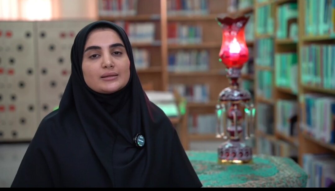 فیلم| معرفی و خواندن کتاب «فاطمه؛ گوهر آفرینش»