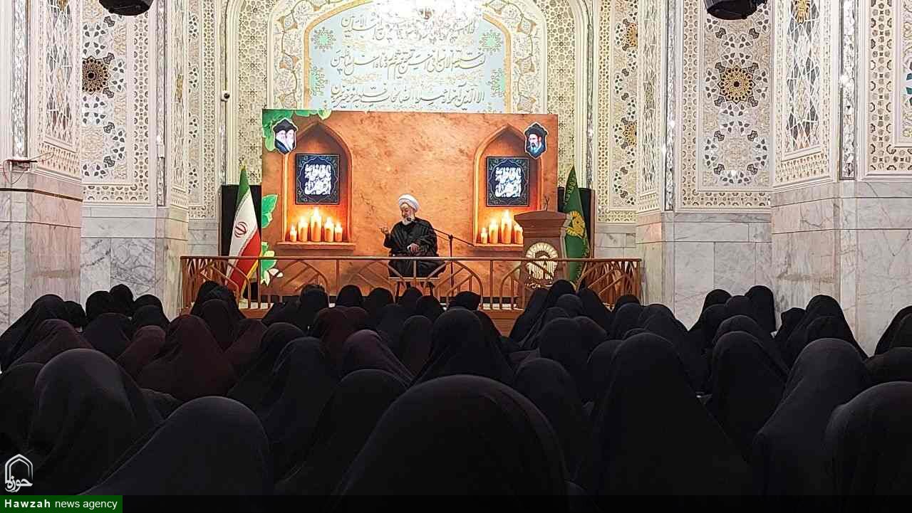 بهره‌گیری از فرصت عمر و پایبندی به ولایت، از الزامات سلوک طلبگی است