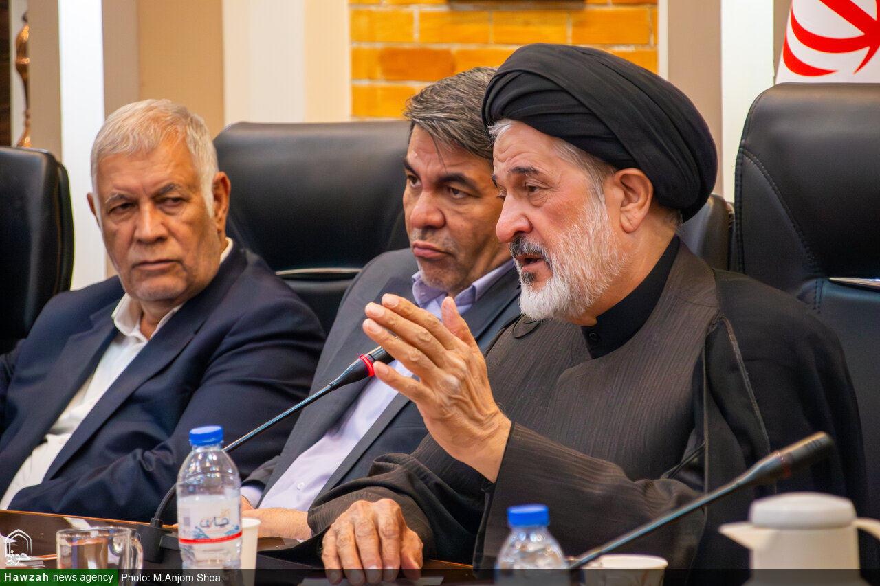 تصاویر/ نشست مشاور رئیس‌جمهور با کارگروه‌های حوزه علمیه استان کرمان
