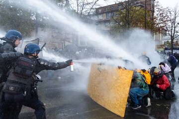 France Protests: Thousands march in Paris streets as rallies intensify