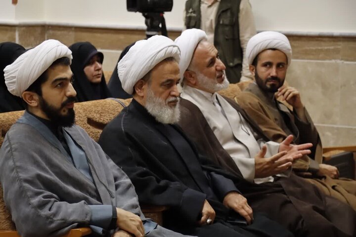 تصاویر/ نشست بانوان فرهنگی و حوزوی استان گیلان