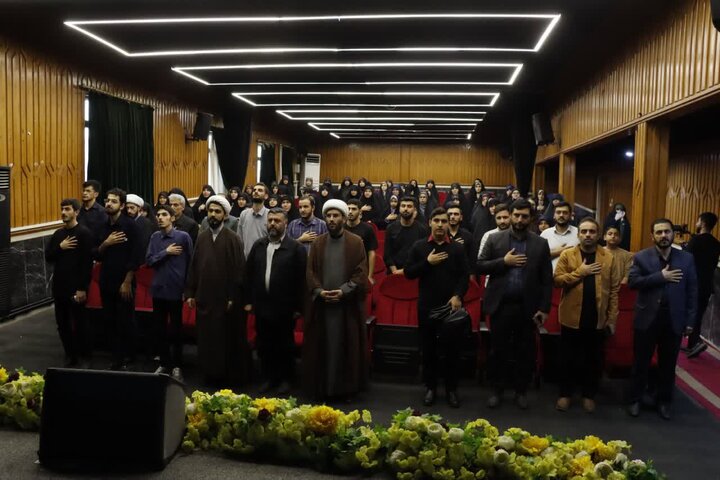 تصاویر/ نشست مربیان مدارس و مجموعه‌های تربیتی با موضوع «نقش‌آفرینی نوجوانان در جنگ امروز» در رشت برگزار شد