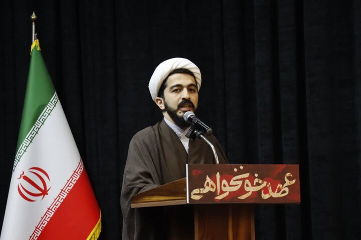تصاویر/ نشست مربیان مدارس و مجموعه‌های تربیتی با موضوع «نقش‌آفرینی نوجوانان در جنگ امروز» در رشت برگزار شد