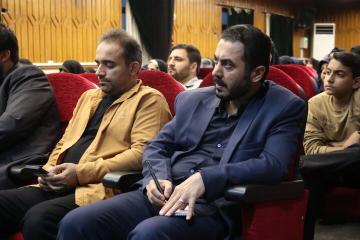 تصاویر/ نشست مربیان مدارس و مجموعه‌های تربیتی با موضوع «نقش‌آفرینی نوجوانان در جنگ امروز» در رشت برگزار شد