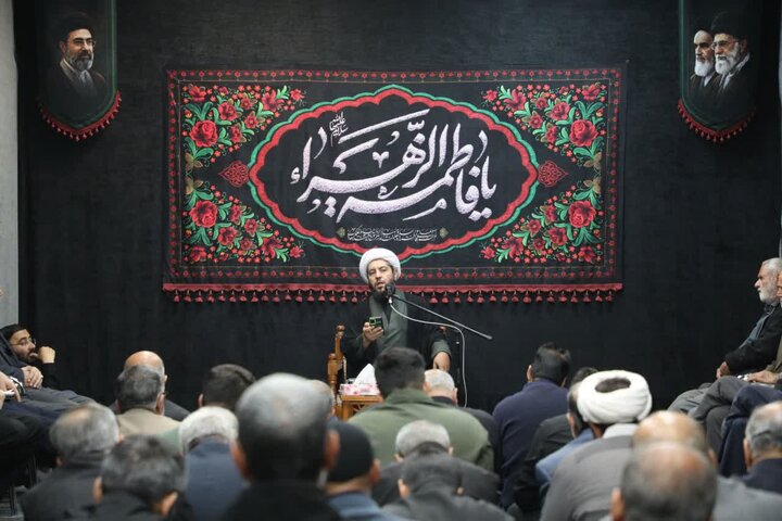 تصاویر/ مراسم عزاداری شهادت حضرت فاطمه زهرا(س) در دفتر نماینده ولی‌فقیه در استان سمنان