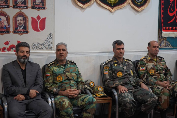 دیدار فرماندهان ارتش در جنوب غرب کشور با نماینده ولی‌فقیه در خوزستان