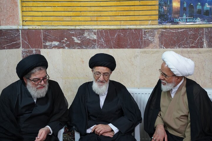 تصاویر| بزرگداشت ارتحال آیت‌الله‌العظمی شبیری زنجانی(ره) حوزه علمیه کرمانشاه