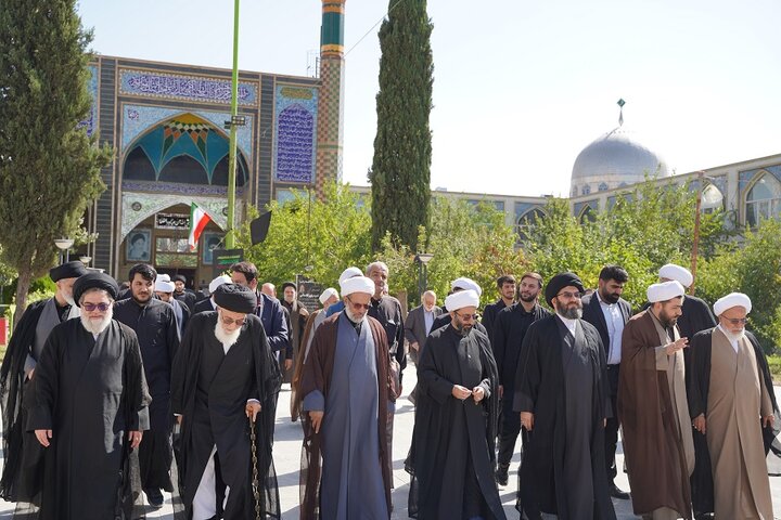 تصاویر| بزرگداشت ارتحال آیت‌الله‌العظمی شبیری زنجانی(ره) حوزه علمیه کرمانشاه