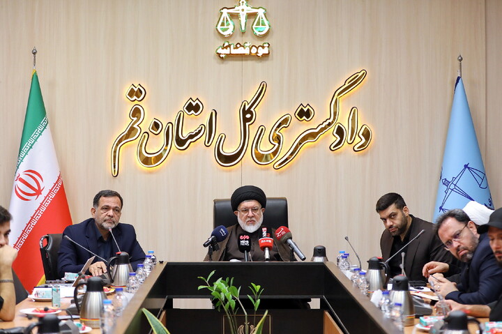 تصاویر/ نشست خبری رئیس کل دادگستری استان قم