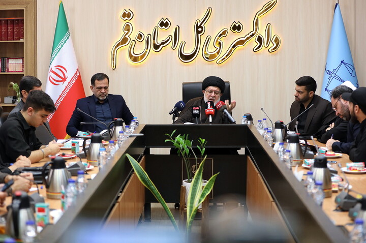 تصاویر/ نشست خبری رئیس کل دادگستری استان قم
